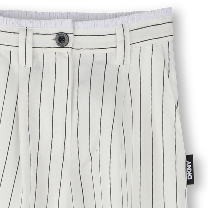 Pantal&oacute;n ancho de rayas DKNY 
                        NI&Ntilde;A