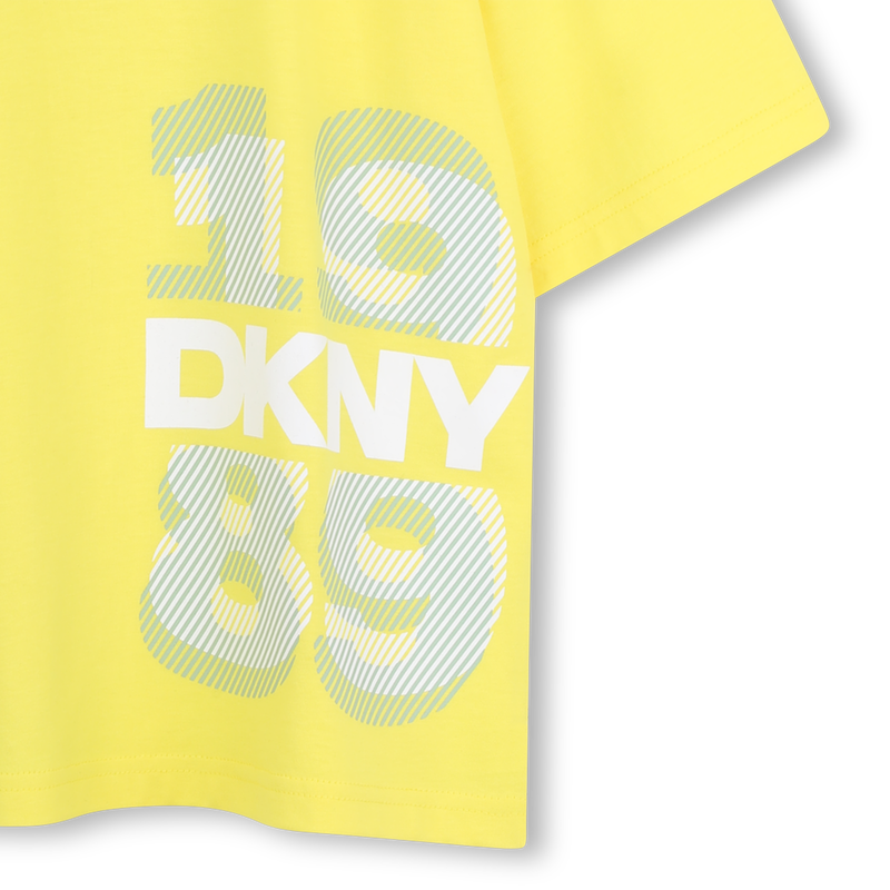 CAMISETA DE MANGA CORTA DKNY 
                        UNISEXO