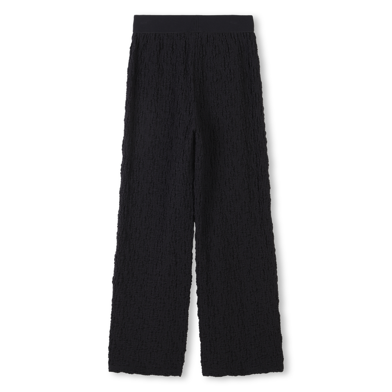 Pantal&oacute;n largo acabado gofrado DKNY 
                        NI&Ntilde;A