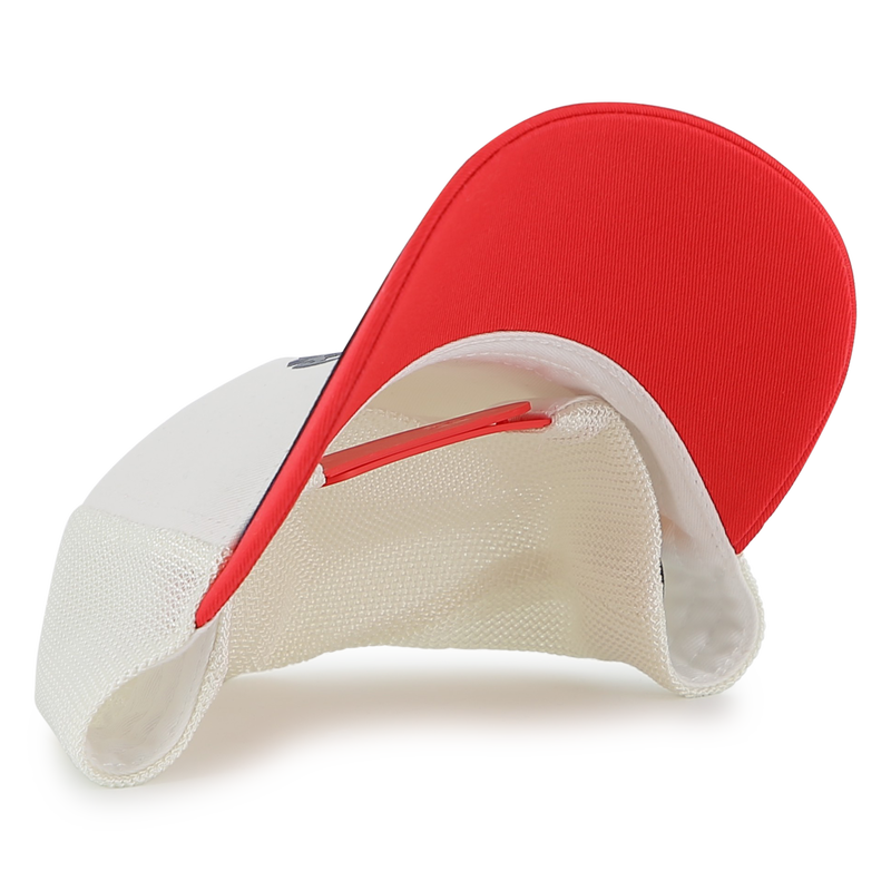 GORRA CON ILUSTRACIÓN TIMBERLAND 
                        NIÑO