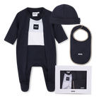 Conjunto de pijama, gorro y babero. BOSS 
                    NI&Ntilde;O