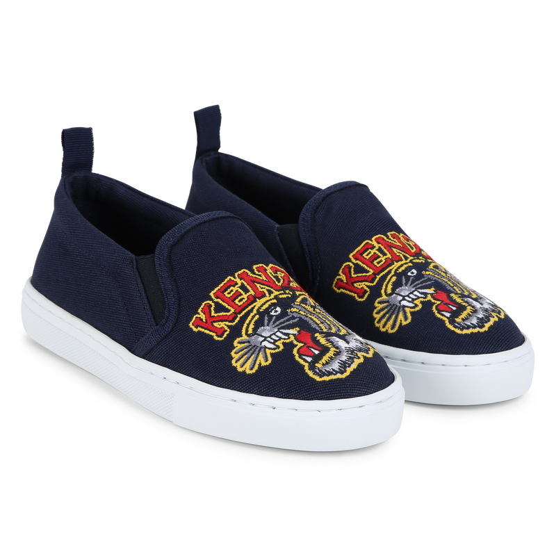 Zapatos con tigre bordado KENZO KIDS 
                        UNISEXO
