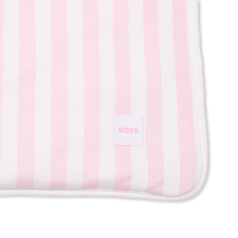 COBERTURA DE NACIMIENTO BOSS 
                        UNISEXO