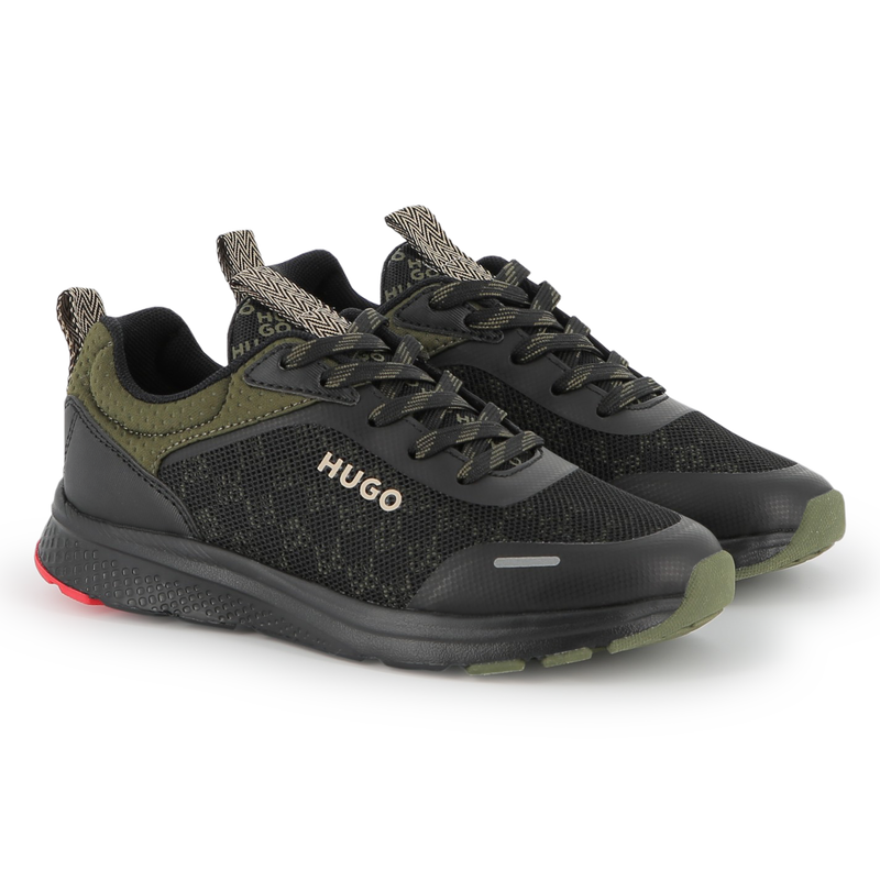 Zapatillas textiles HUGO 
                        NIÑO