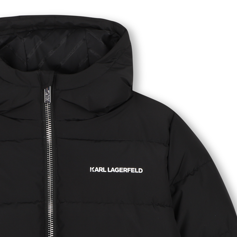 Chaqueta acolchada con capucha KARL LAGERFELD KIDS 
                        NI&Ntilde;O