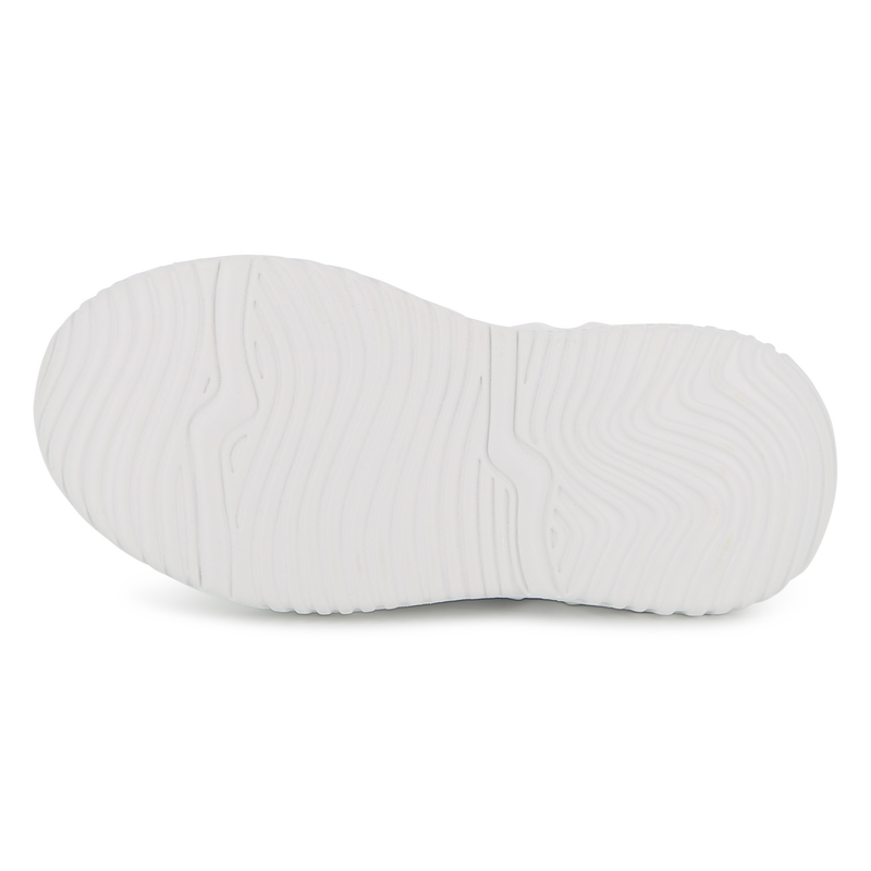 ZAPATILLAS CON CORDONES DKNY 
                        NI&Ntilde;A