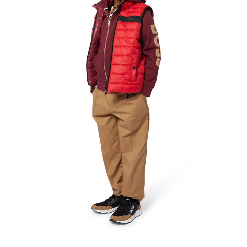 Pantal&oacute;n chino de sarga lisa BOSS 
                        NI&Ntilde;O