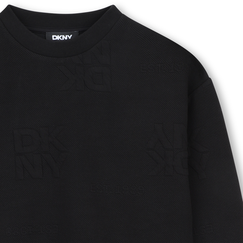 SUDADERA FLEECE DKNY 
                        UNISEXO
