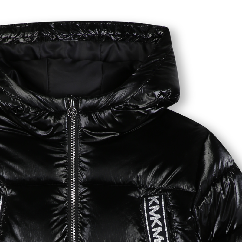 Chaqueta acolchada con capucha MICHAEL KORS 
                        NI&Ntilde;A