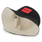 Gorro reversible bimaterial HUGO 
                    NI&Ntilde;O