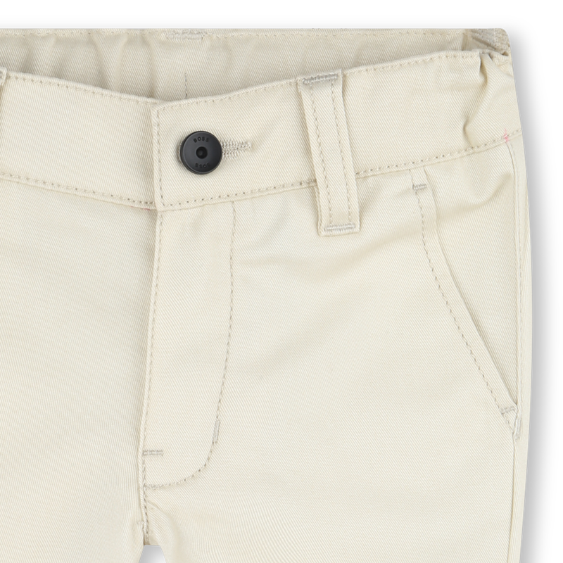 Pantal&oacute;n chino de sarga BOSS 
                        NI&Ntilde;O