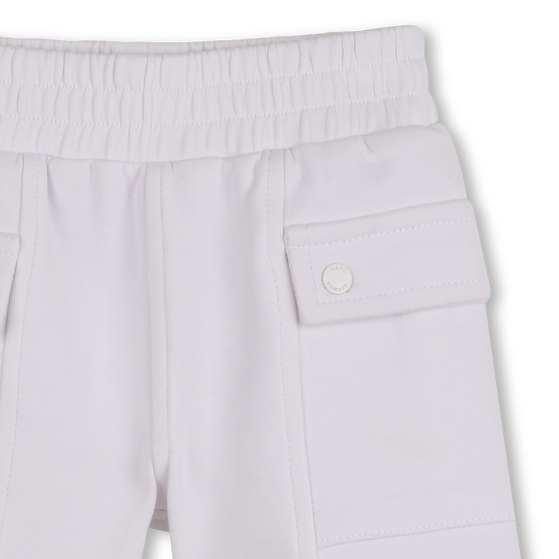 CONJUNTO DE CAMISETA Y PANTAL&Oacute;N CORTO MARC JACOBS 
                        UNISEXO