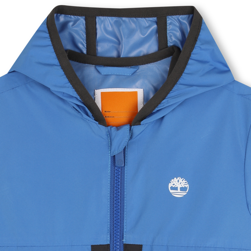 CORTAVIENTOS CON CAPUCHA TIMBERLAND 
                        NI&Ntilde;O