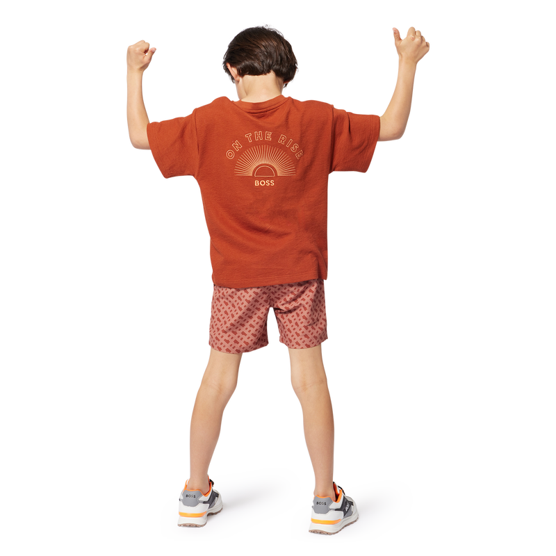 Camiseta de algod&oacute;n bordada BOSS 
                        NI&Ntilde;O