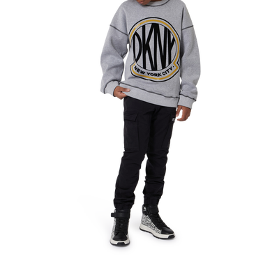 Pantal&oacute;n multibolsillos DKNY NI&Ntilde;O