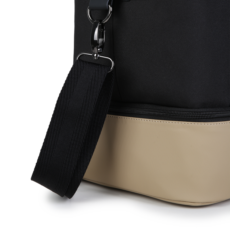 Bolsa de pa&ntilde;ales BOSS 
                        UNISEXO
