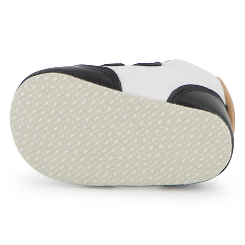 ZAPATILLAS DE PIEL DE OVEJA BOSS 
                        NI&Ntilde;O