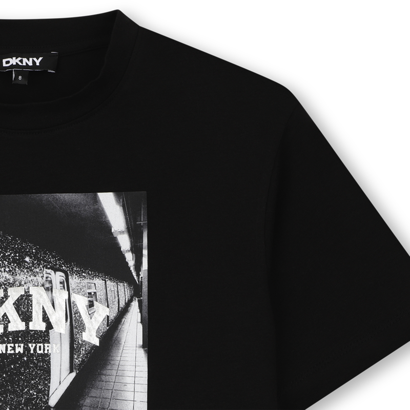 Camiseta de mangas cortas DKNY 
                        NI&Ntilde;A