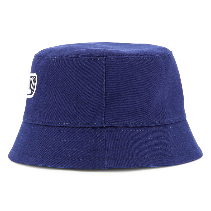 Gorro reversible con el logo TIMBERLAND 
                        NI&Ntilde;O