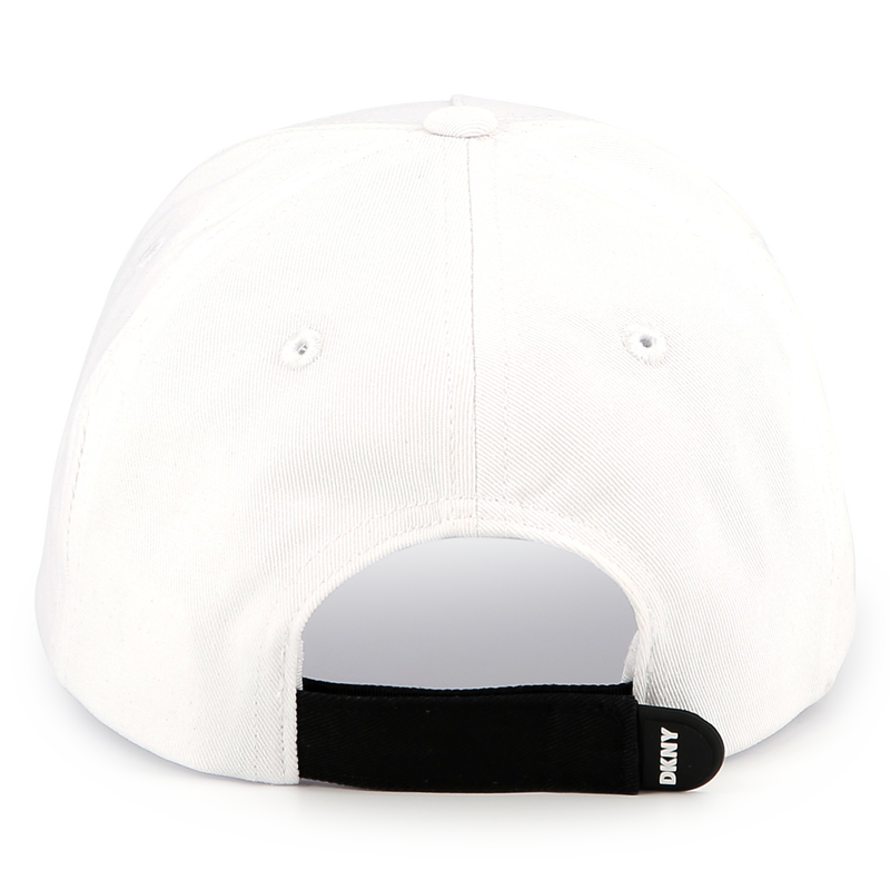 Gorra de sarga de algod&oacute;n DKNY 
                        NI&Ntilde;A