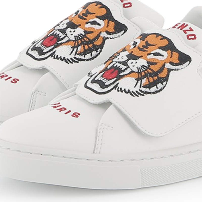 Deportivas de cuero con velcro